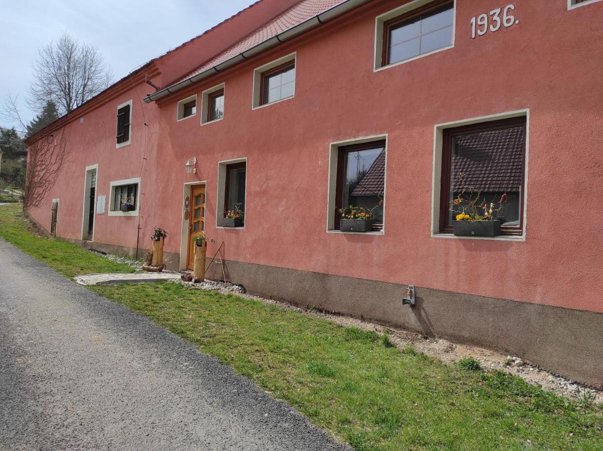 Villa Ranc Cerveny Mlyn Lisov  Exterior foto